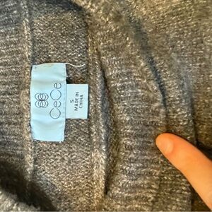 CeCe Gray Sweater Women’s Small